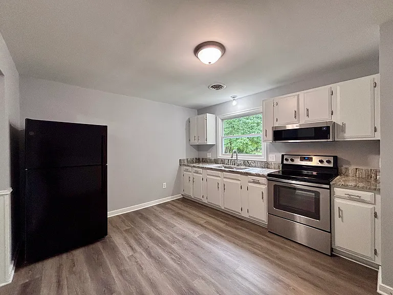 6317 Phobus Dr — Photo 4