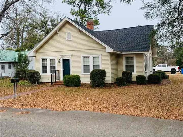 111 S Spain St, Darlington, SC 29532