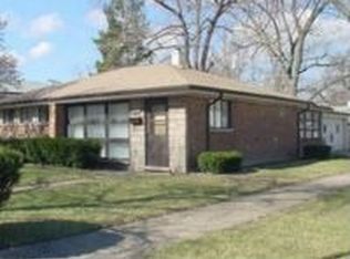 17202 Burnham Ave, Lansing, IL