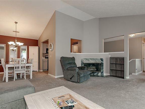 4th image of 7232 Channing Ln
