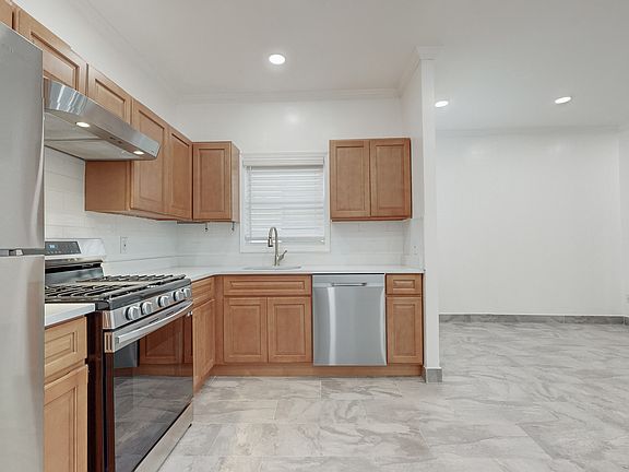 3rd image of 116-07 Metropolitan Ave #202