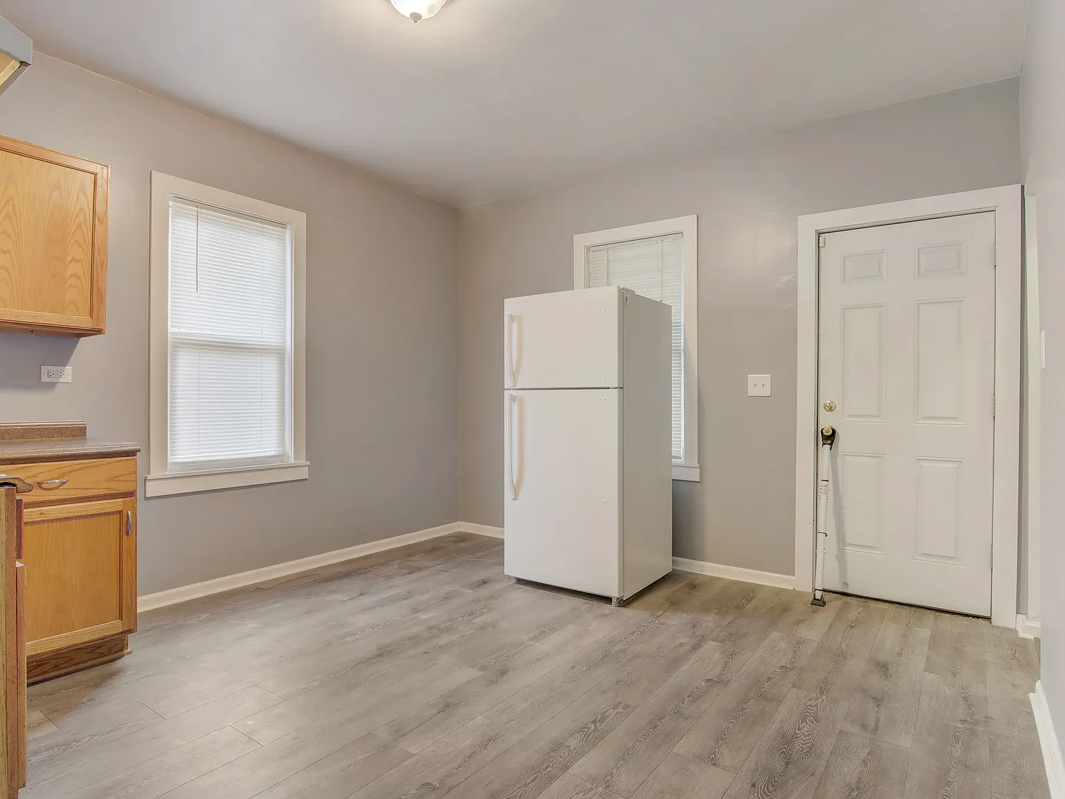5720 South Princeton Avenue - 2 — Photo 4