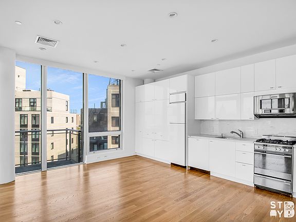 5th image of 525 Clinton Ave APT 4N