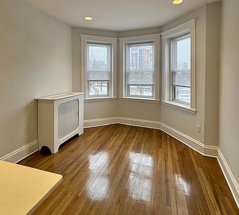 3rd image of 198 Park Dr #43