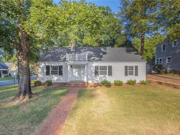 256 Oakhurst Rd, Statesville, NC 28677