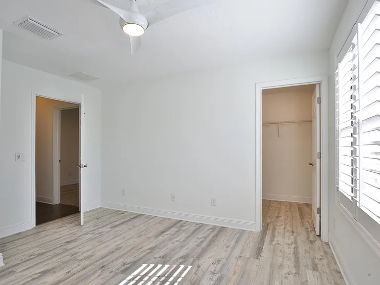 4972 Oarsman Ct — Photo 22