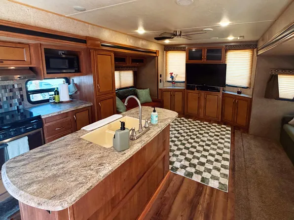 51 Robbins Rd, Sequim, WA