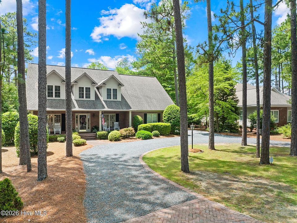 1st image of 370 Sugar Pine Drive