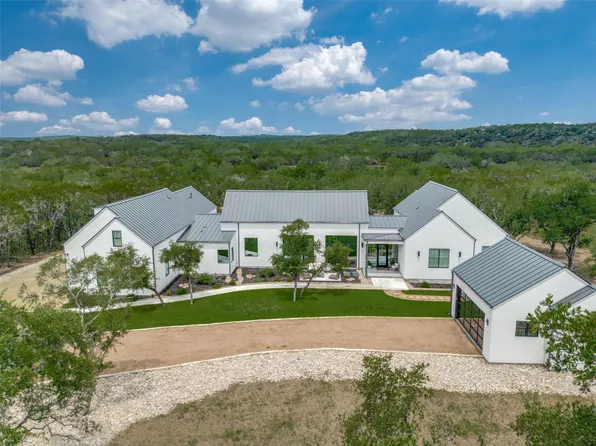 1958 Paradise Pkwy, Canyon Lake, TX 78133