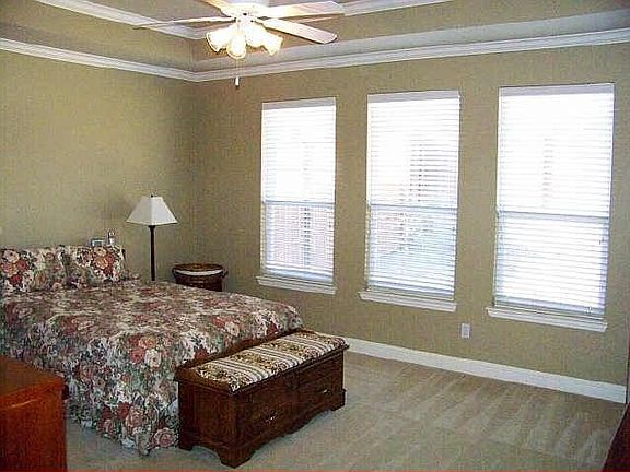 4th image of 8804 Preston Wood Dr
