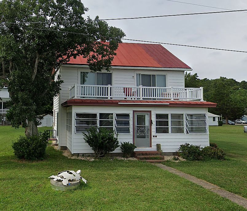 2nd image of 87 N Chesapeake Blvd