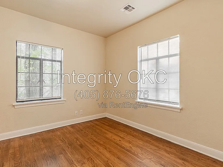 1828 Carey Pl — Photo 21