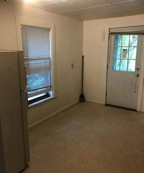 63 Schubert St #2R — Photo 3