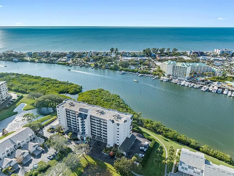 11730 Shipwatch Dr #305 — Photo 30