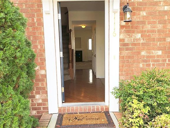 2nd image of 1116 Dominion Townes Pl
