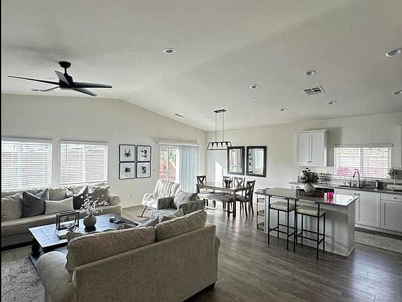 4th image of 44205 Le Seine Ln
