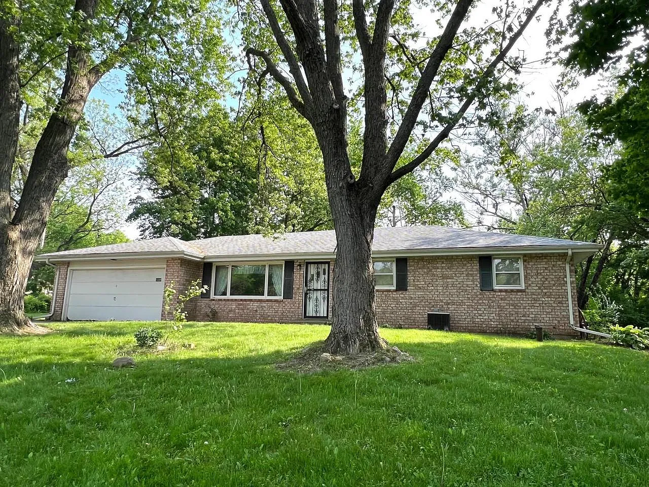 5339 Yellowstone DRIVE photo 1