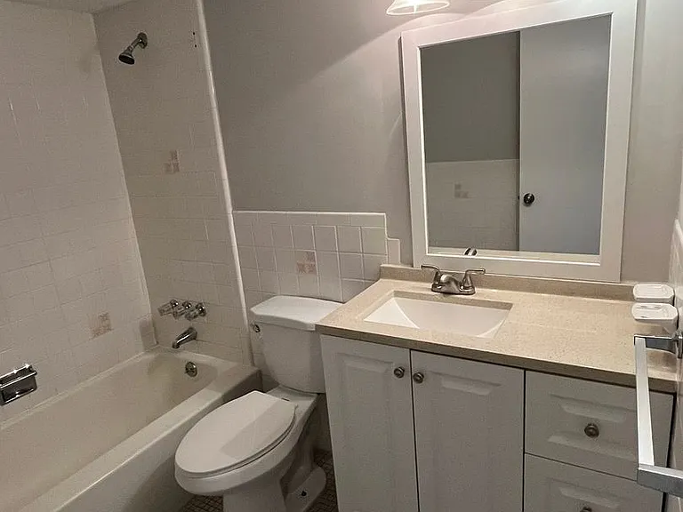 616 Broadmoor Dr — Photo 11
