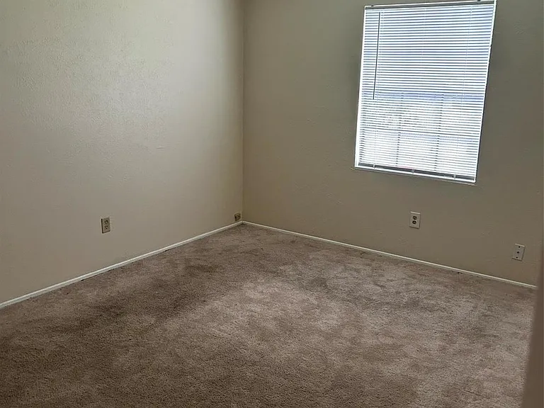 5018 Ridgecreek Dr — Photo 7