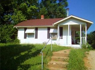 6935 Chestnut Ave, Kansas City, MO 64132