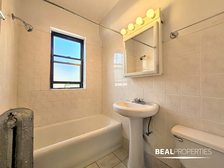 1164 North Dearborn Street — Photo 24