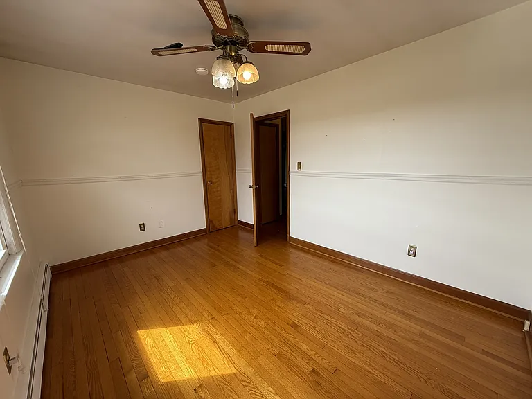 3900 S Main St — Photo 5