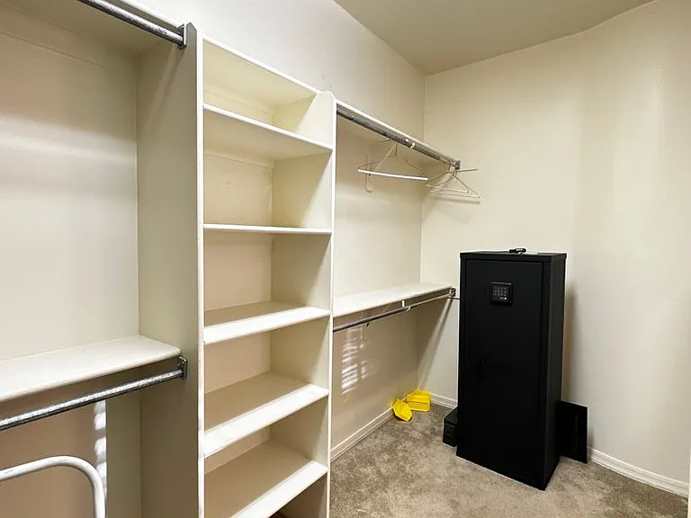 2303 E Dogwood Dr — Photo 27