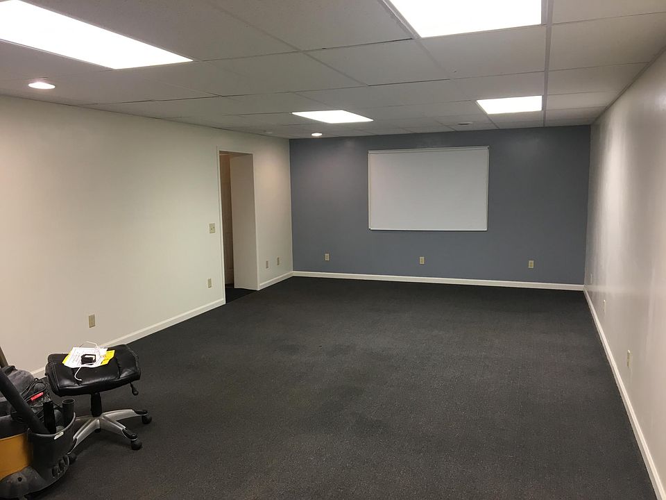 16 x 32 Livingroom