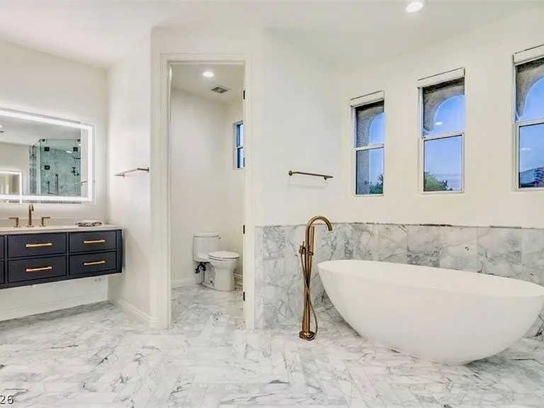 11857 Oakland Hills Dr — Photo 17