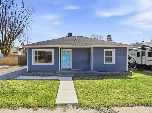 309 W Benjamin St, Linwood, MI 48634