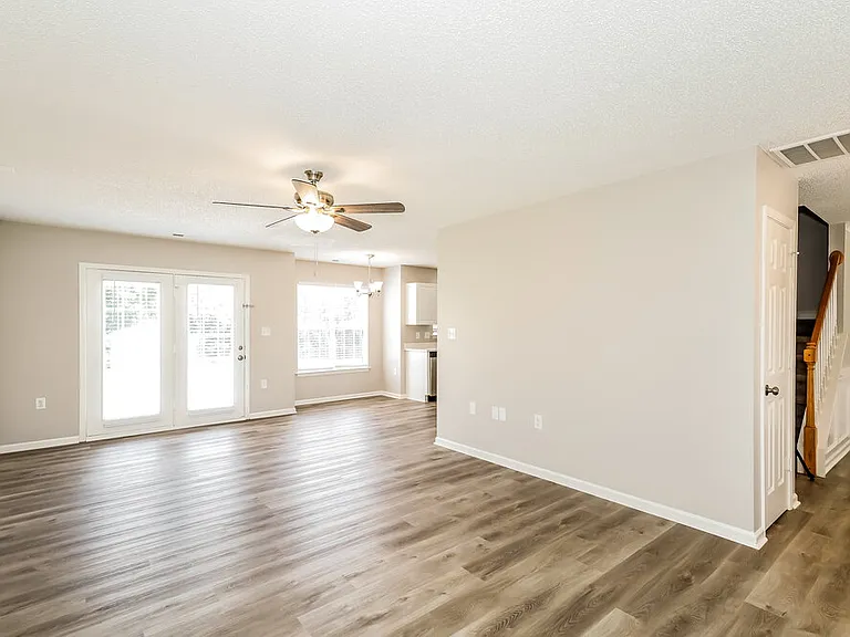 4529 Capstone Dr — Photo 6