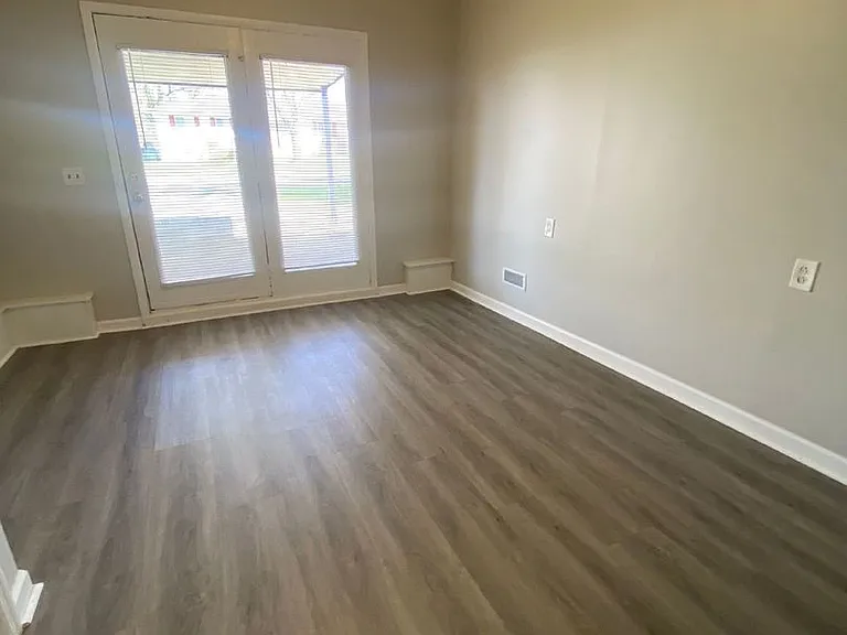 168 Reynolds Dr — Photo 15