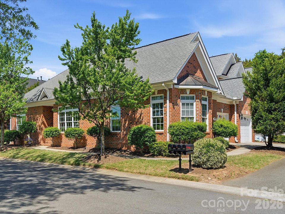 1st image of 803 Talking Stick Ln