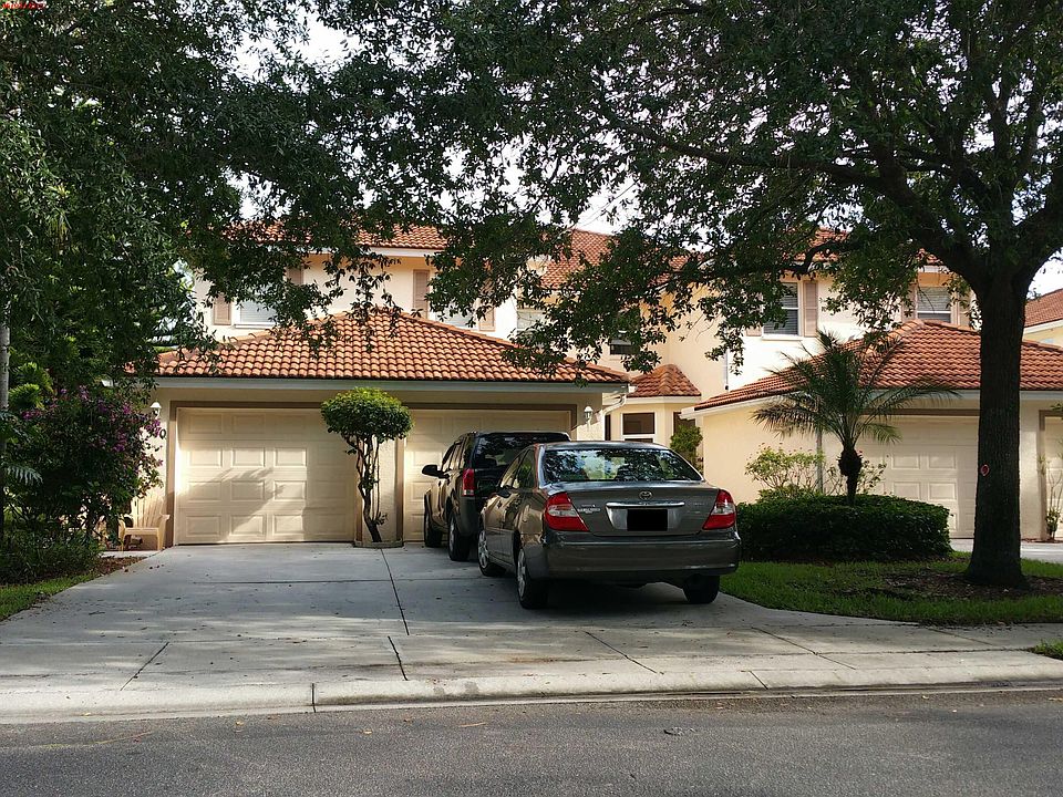 1st image of 310 Robin Hood Cir
