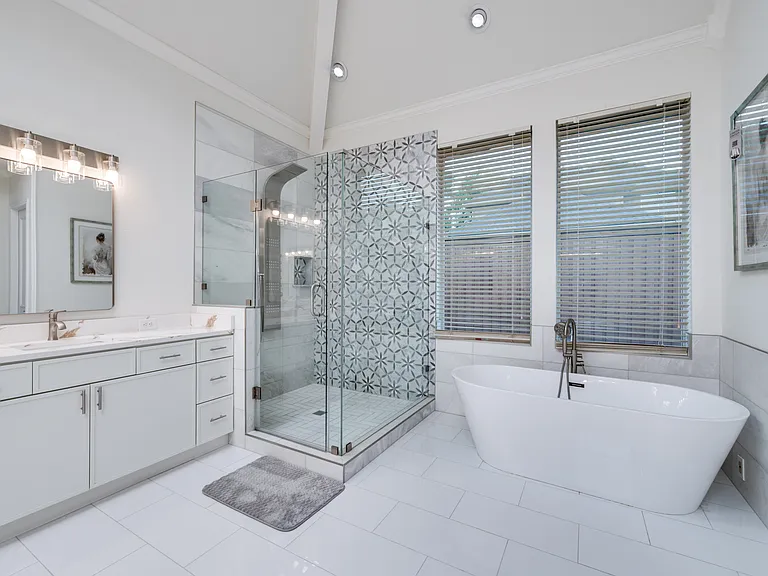 4605 Adrian Way — Photo 16