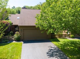 33 Circle Wood Rd, Rochester, NY 14625