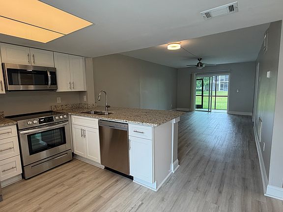 2nd image of 1301 Pridgen Rd APT 1304