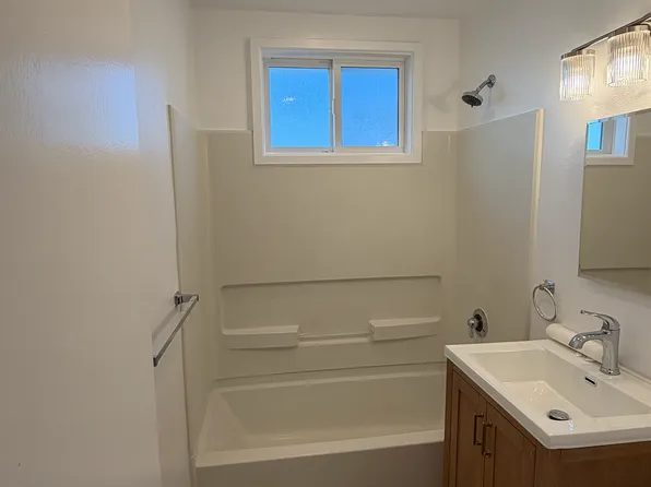 2600 Gates Ave APT 3, Redondo Beach, CA 90278