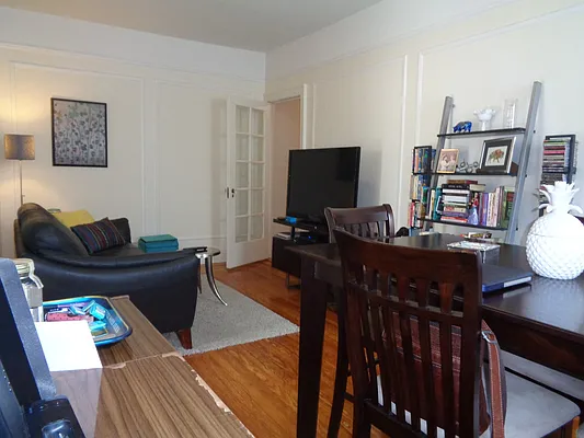 Rented by Nest Seekers International | media 17