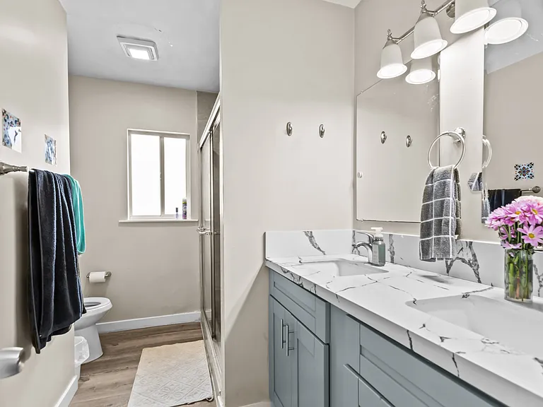 5059 Campanile Dr — Photo 22