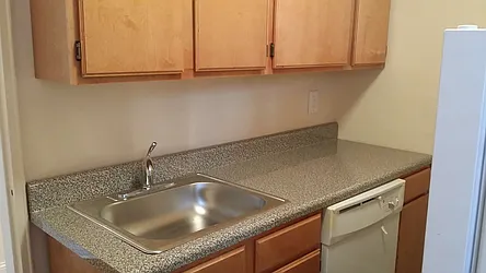 Rented by Realty Queens LLC