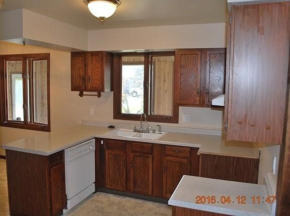 4th image of 807 Glenwood Ct