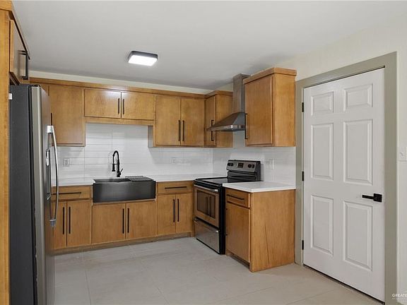 4th image of 4124 Goldenrod Ave