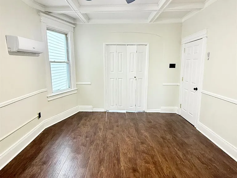 177 Wegman Pkwy — Photo 6
