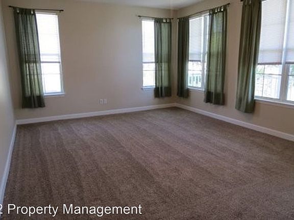 5th image of 3789 Esplanade Way