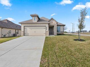 225 Cross Ln, Caldwell, TX 77836