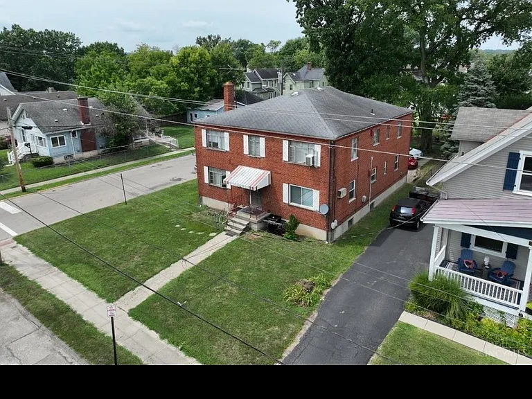 504 Olden Ave #4 — Photo 2