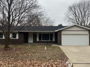 1762 Hartzler St, Warsaw, IN 46580