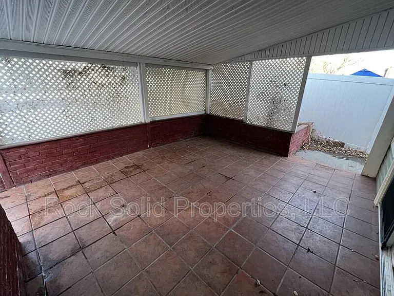 4520 Carmel Dr — Photo 29