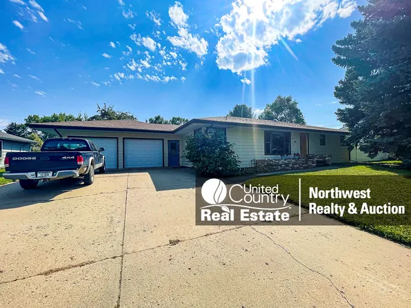 502 S 6th St E, Malta, MT 59538